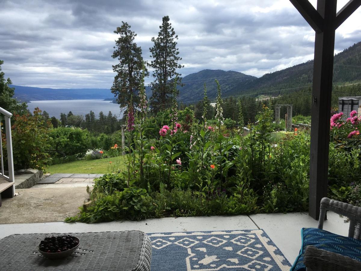 Lakeview Gardens B&B Peachland Eksteriør bilde